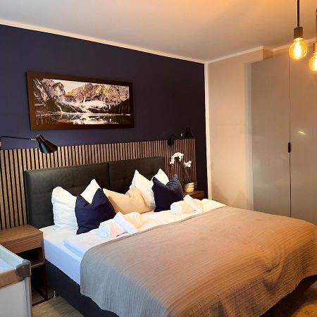 Zentrale Wohnung Direkt Am Hauptbahnhof - Bismarck Düsseldorf Extérieur photo