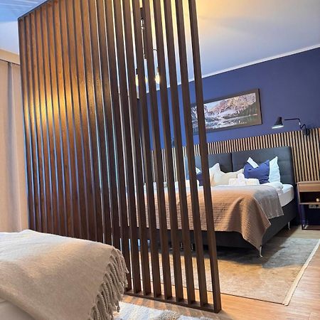 Zentrale Wohnung Direkt Am Hauptbahnhof - Bismarck Düsseldorf Extérieur photo
