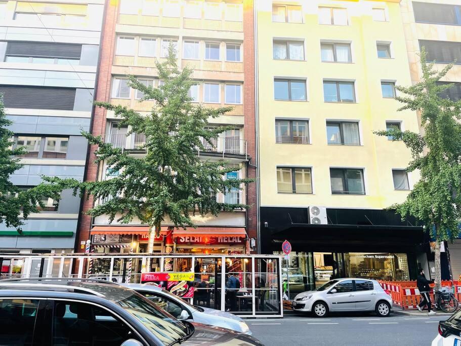 Zentrale Wohnung Direkt Am Hauptbahnhof - Bismarck Düsseldorf Extérieur photo