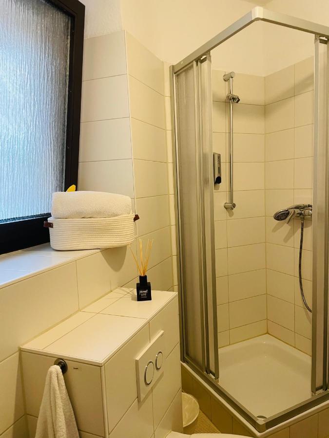 Zentrale Wohnung Direkt Am Hauptbahnhof - Bismarck Düsseldorf Extérieur photo