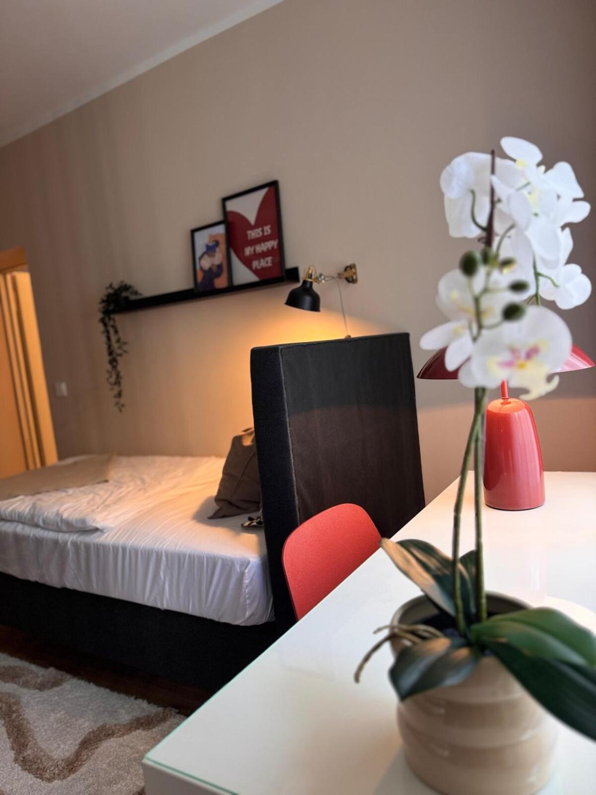 Zentrale Wohnung Direkt Am Hauptbahnhof - Bismarck Düsseldorf Extérieur photo