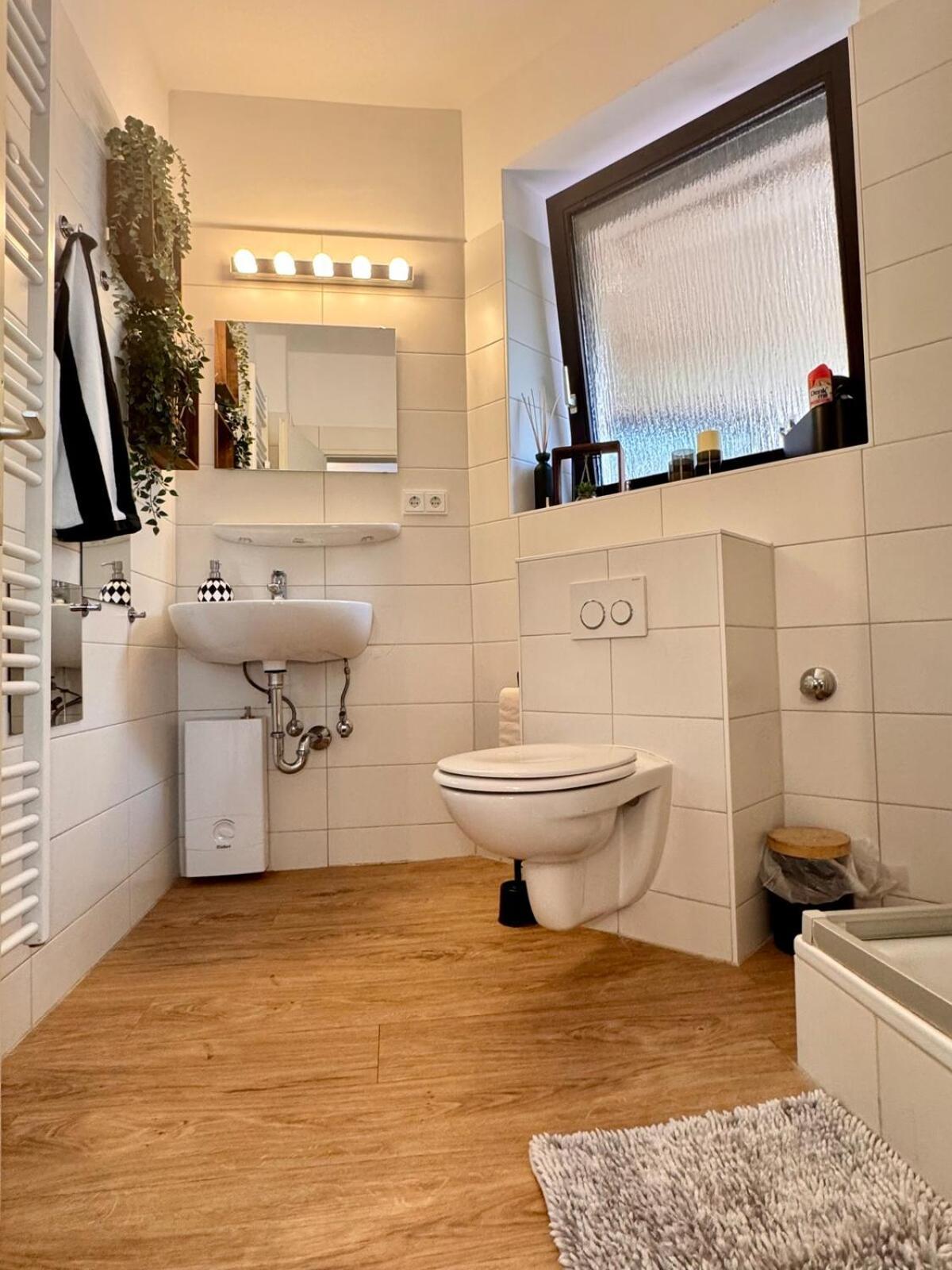 Zentrale Wohnung Direkt Am Hauptbahnhof - Bismarck Düsseldorf Extérieur photo