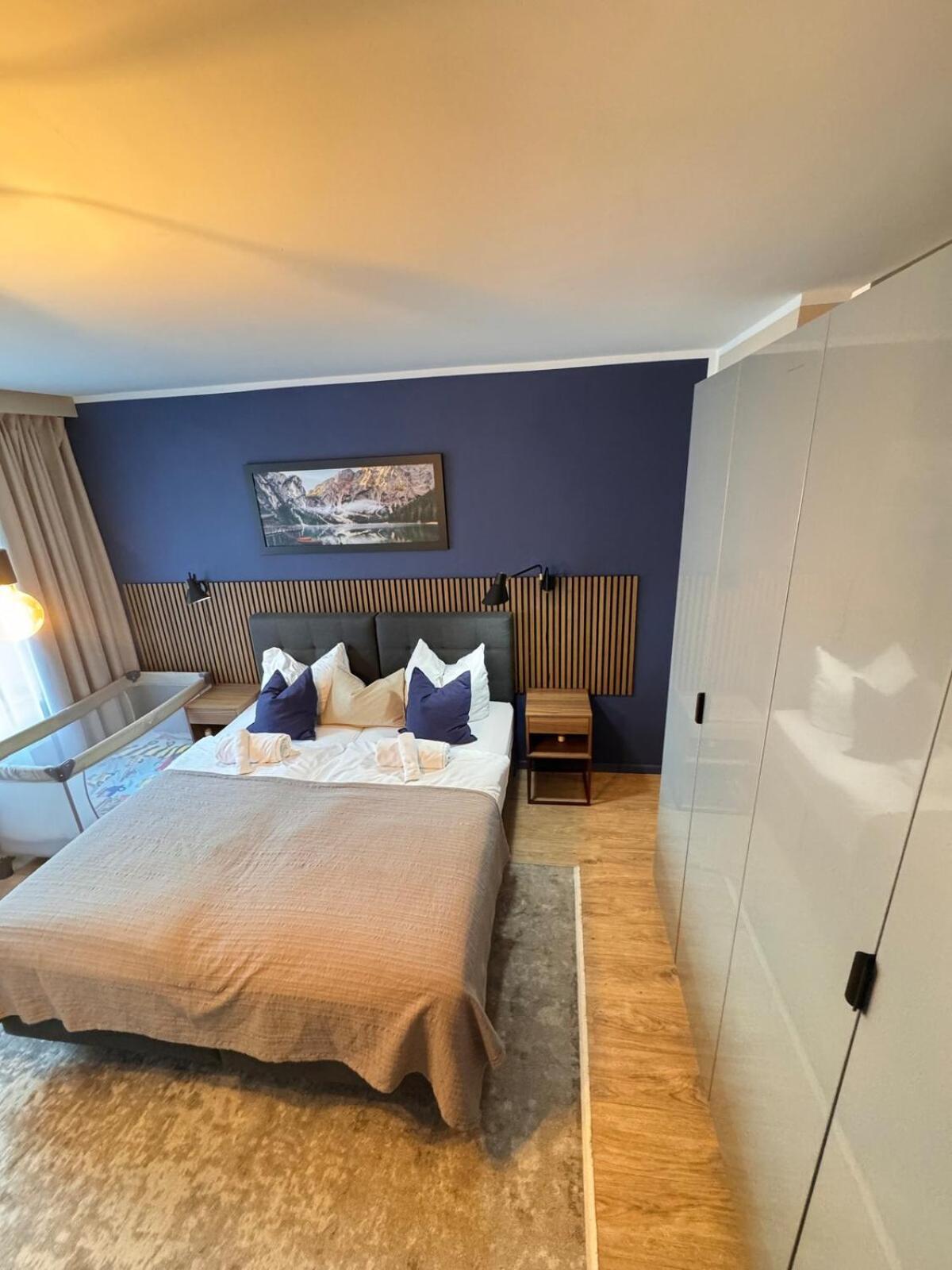 Zentrale Wohnung Direkt Am Hauptbahnhof - Bismarck Düsseldorf Extérieur photo