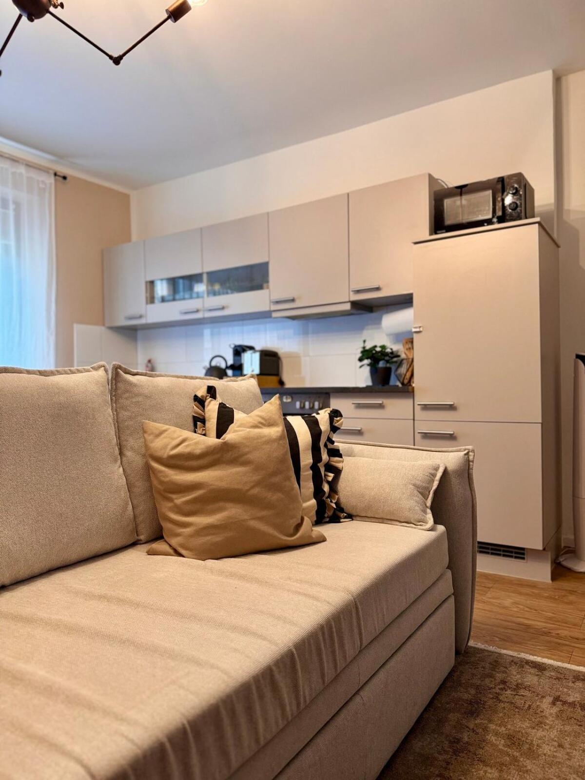 Zentrale Wohnung Direkt Am Hauptbahnhof - Bismarck Düsseldorf Extérieur photo